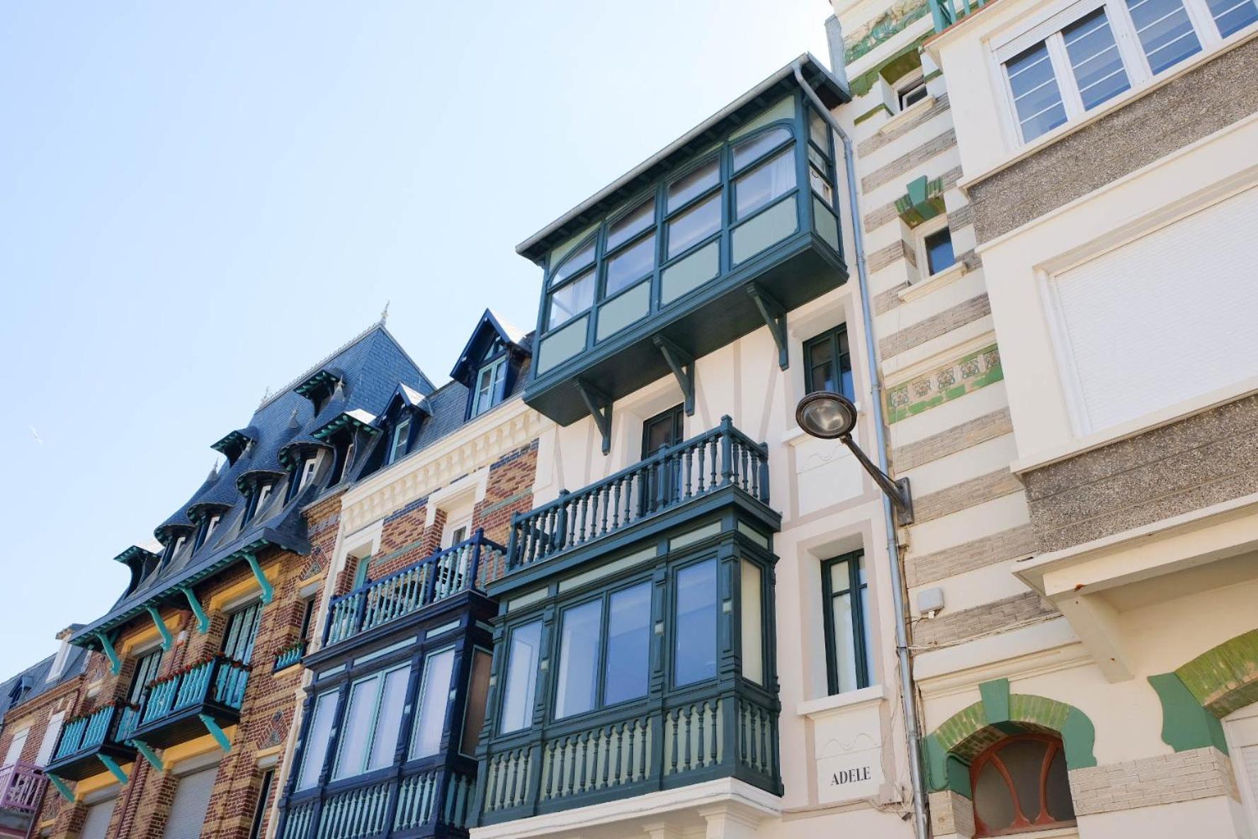 Adele, Bow-window Vue - Appt 02 Apartment *